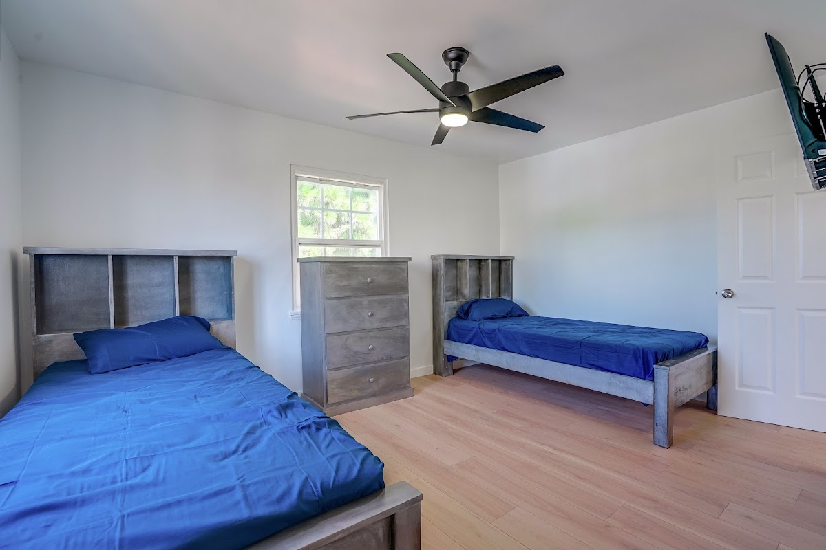 Bridges Recovery Sober Living Apartment Homes Los Angeles - Foto 6