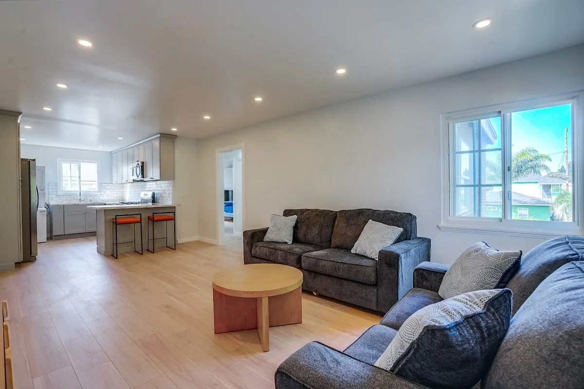 Bridges Recovery Sober Living Apartment Homes Los Angeles - Foto 2