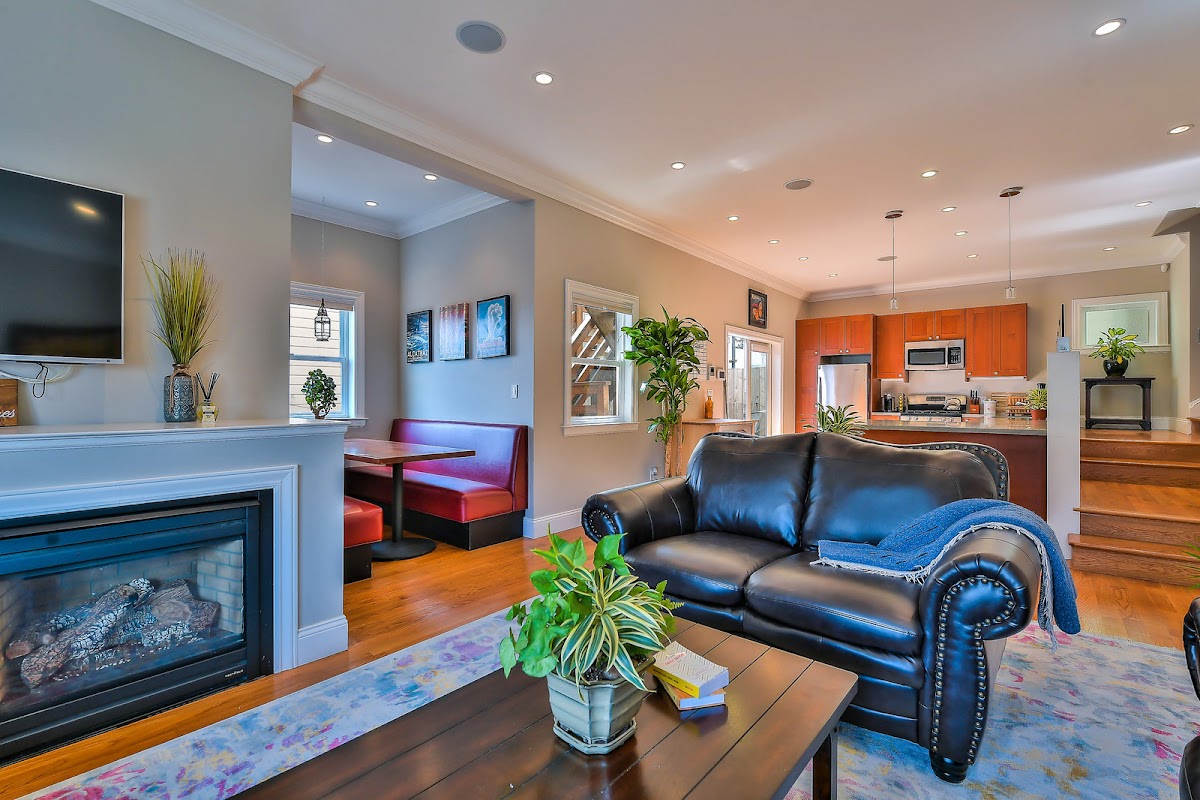 Monarch Sober Living Homes: Santiago | (SLE) Clean & Supportive Living Environment - 照片 6