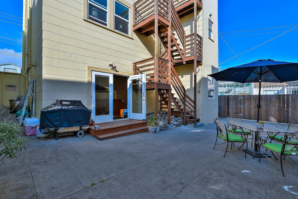 Monarch Sober Living Homes: Santiago | (SLE) Clean & Supportive Living Environment - Photo 5