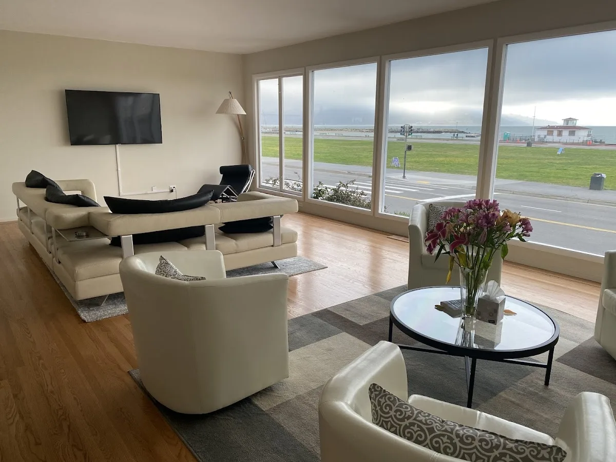 Marina Harbor Detox - Photo 2